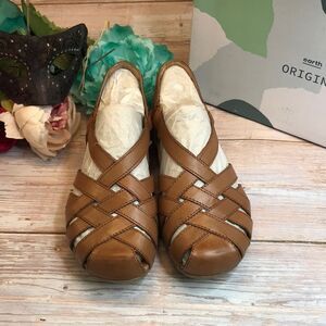 Women's Earth Origins Berri Wedge Closed Toe Sandal  6.5